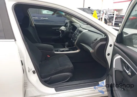 2015 Nissan Altima 2.5 Sv from USA, damaged, VIN 1N4AL3AP5FC173132